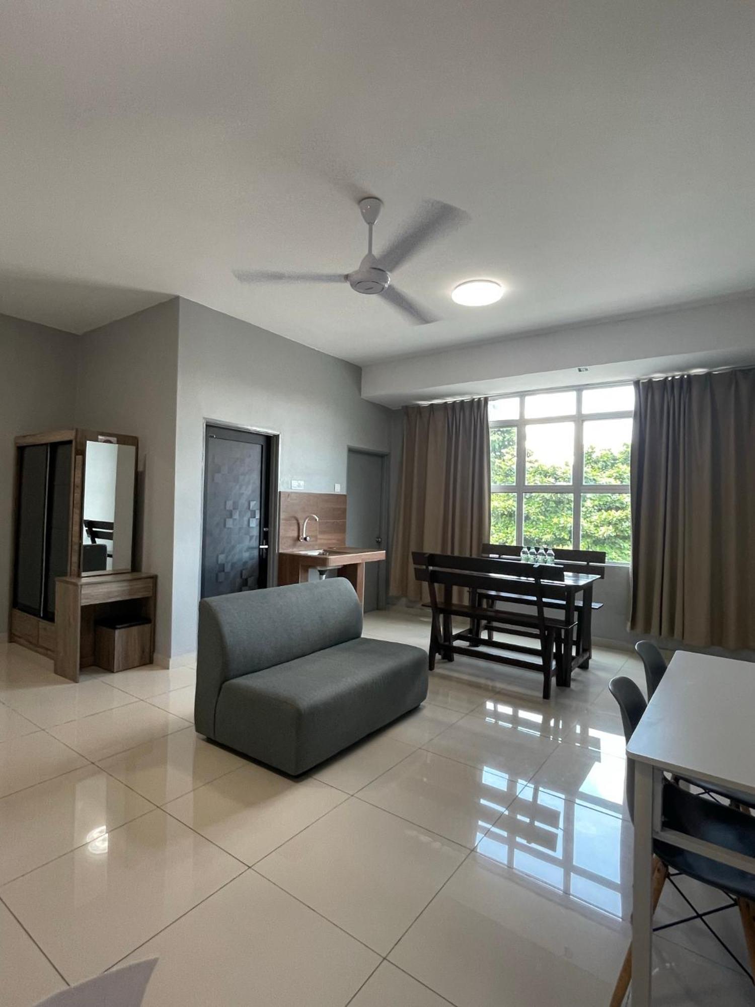 Reno Hotel Ipoh Exterior photo